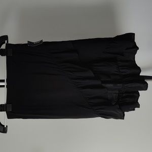 BNWT - Black skirt